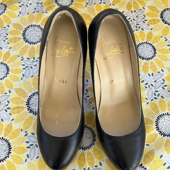 CHRISTIAN LOUBOUTIN PARIS‎ LEATHER PUMPS SIZE 38 - Picture 1 of 8